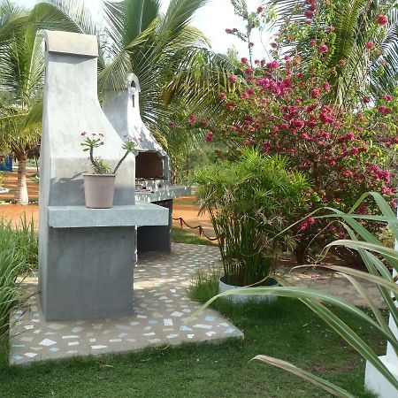 Chez Laurette Hotel Morombe Екстериор снимка