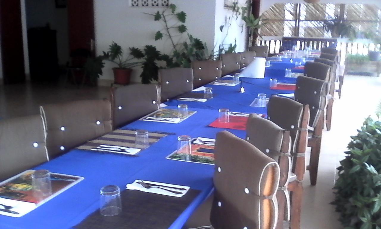 Chez Laurette Hotel Morombe Екстериор снимка